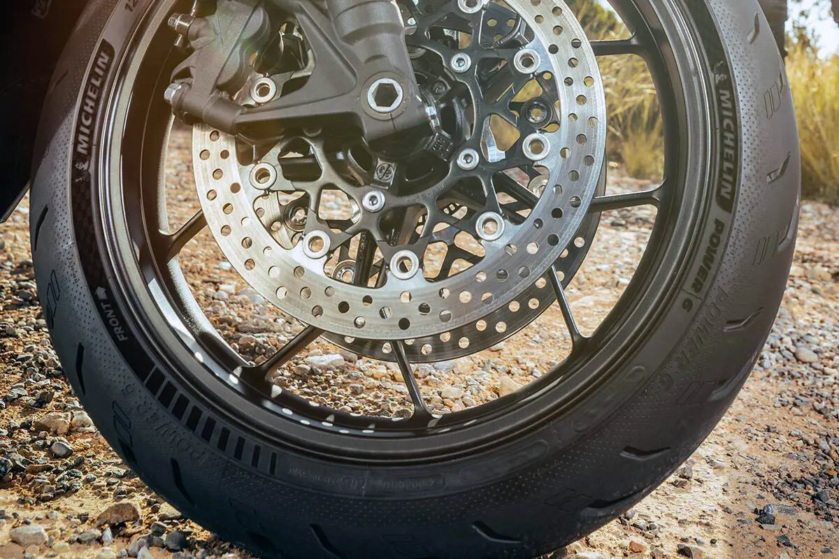 Michelin Power 6: