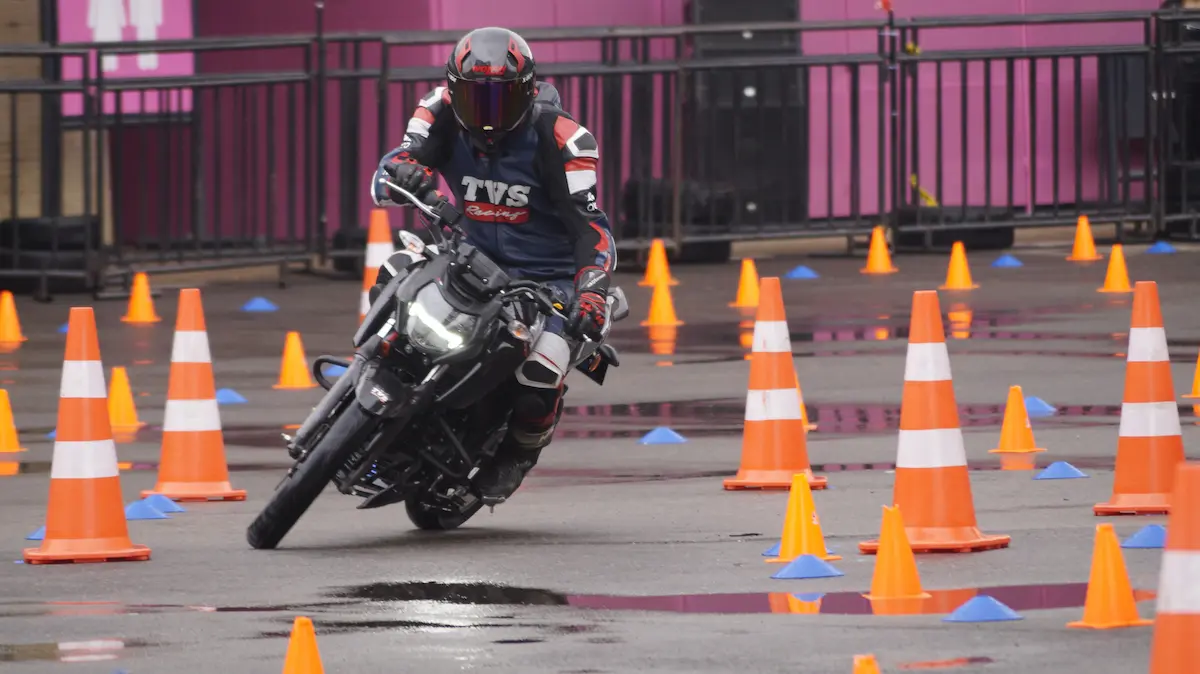 Apache Racing Experience