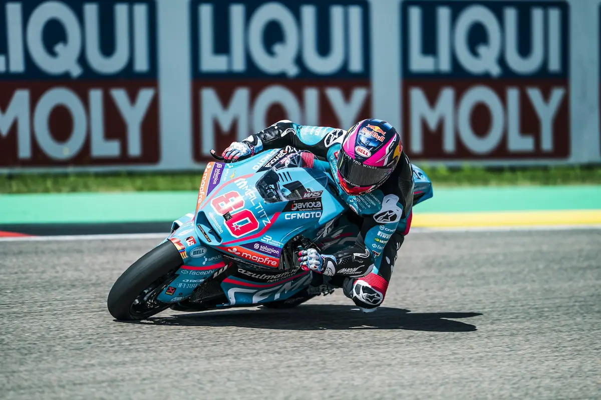 De la pole soñada a la caída: el fin de semana agridulce de David Alonso en Sachsenring